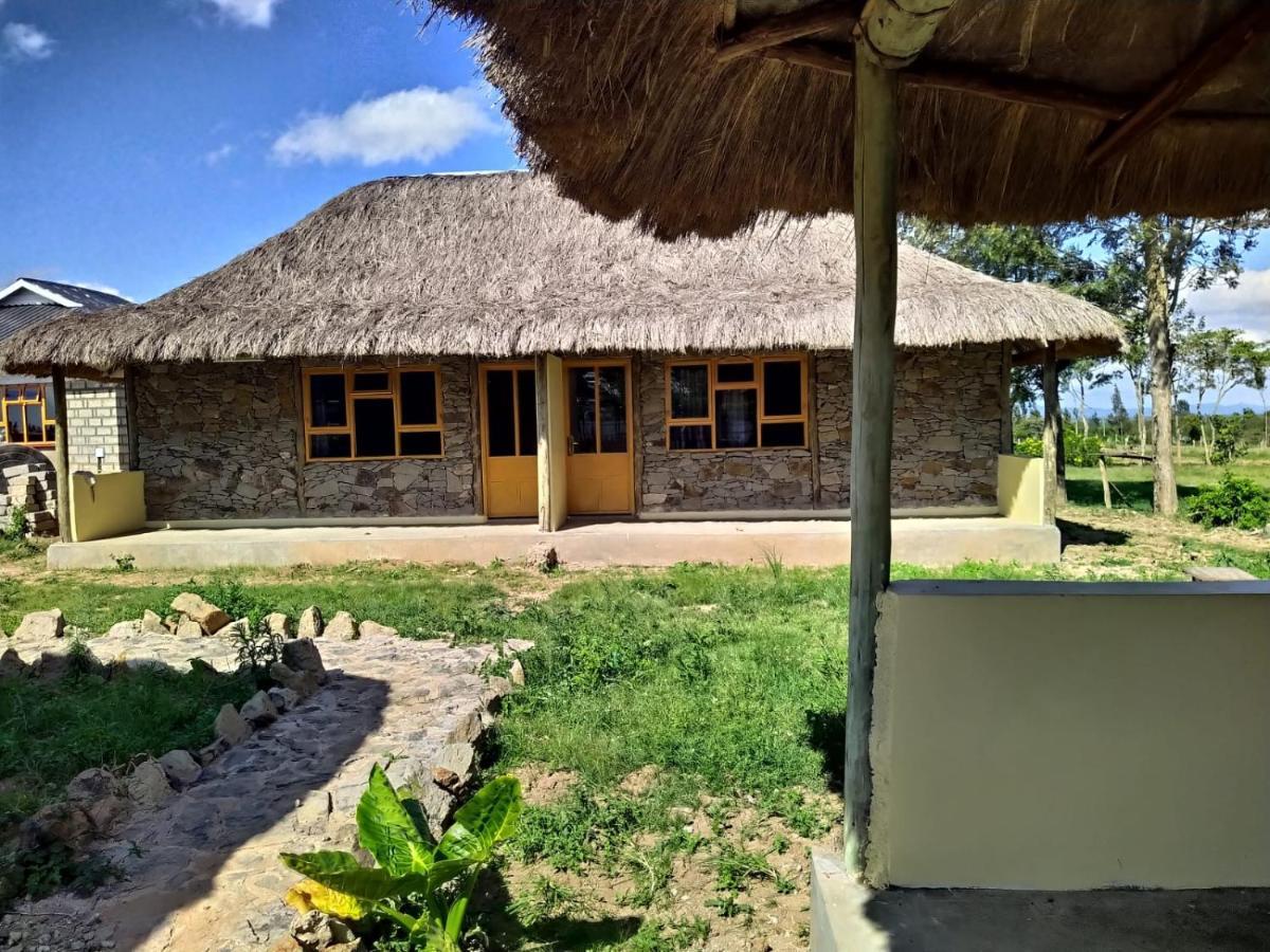 Le Tai Village Resort Near Solio Game Reserve Mweiga Buitenkant foto