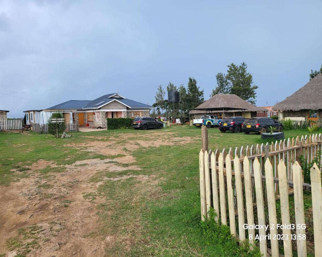 Le Tai Village Resort Near Solio Game Reserve Mweiga Buitenkant foto