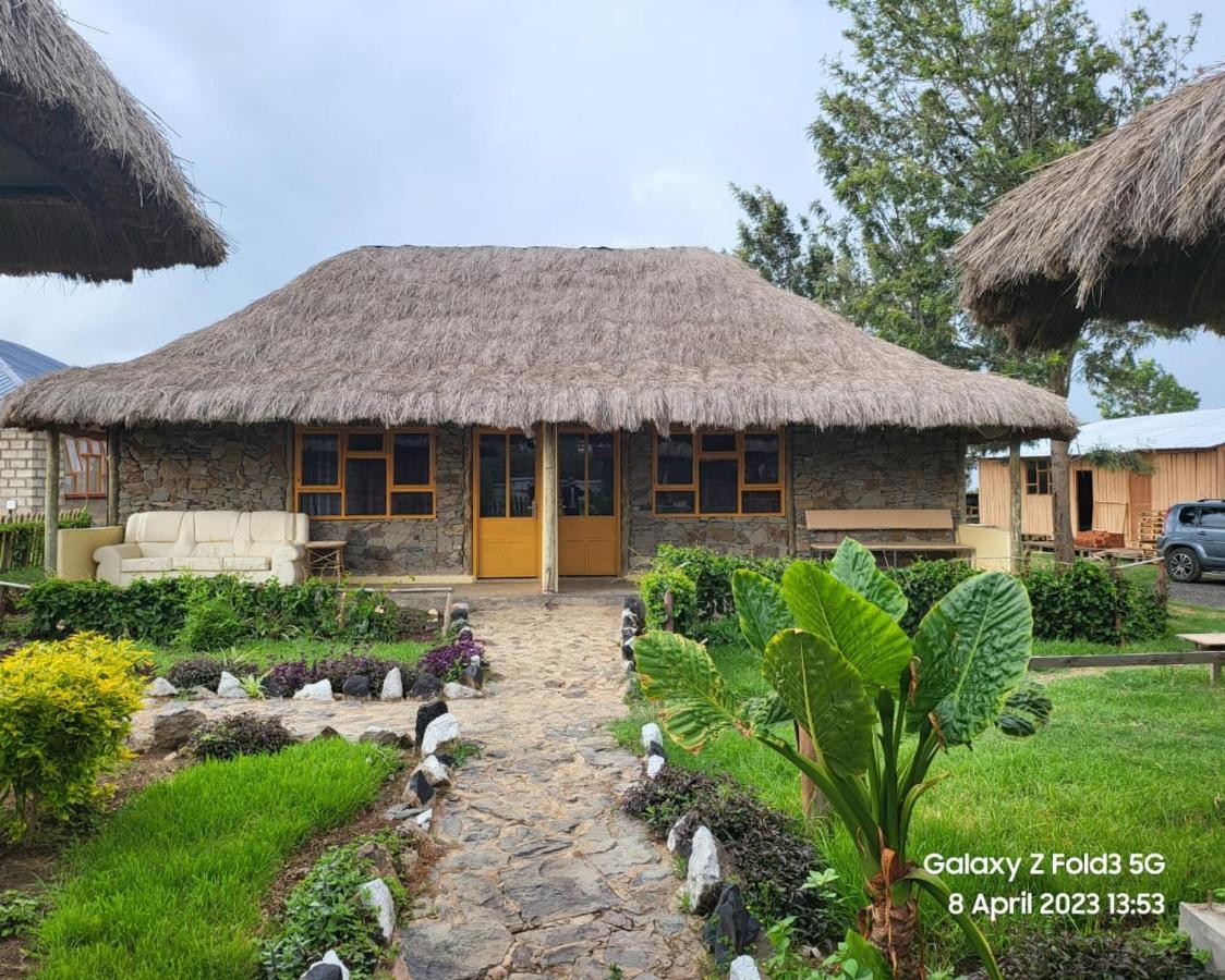 Le Tai Village Resort Near Solio Game Reserve Mweiga Buitenkant foto