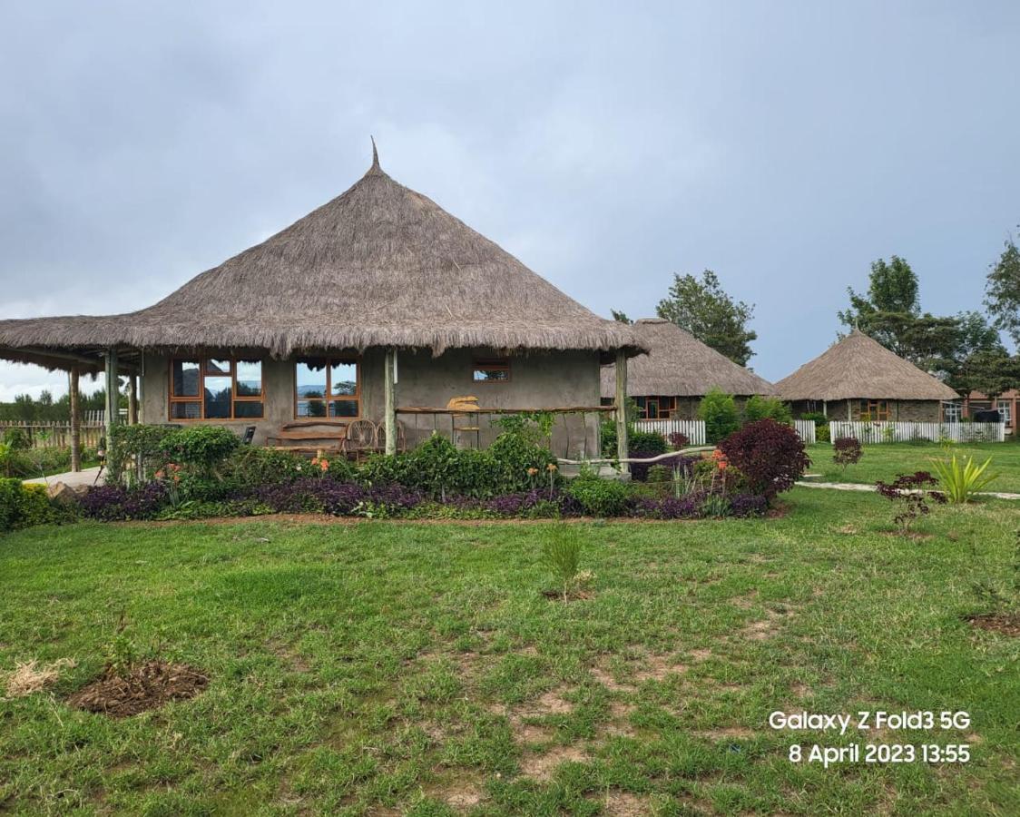 Le Tai Village Resort Near Solio Game Reserve Mweiga Buitenkant foto